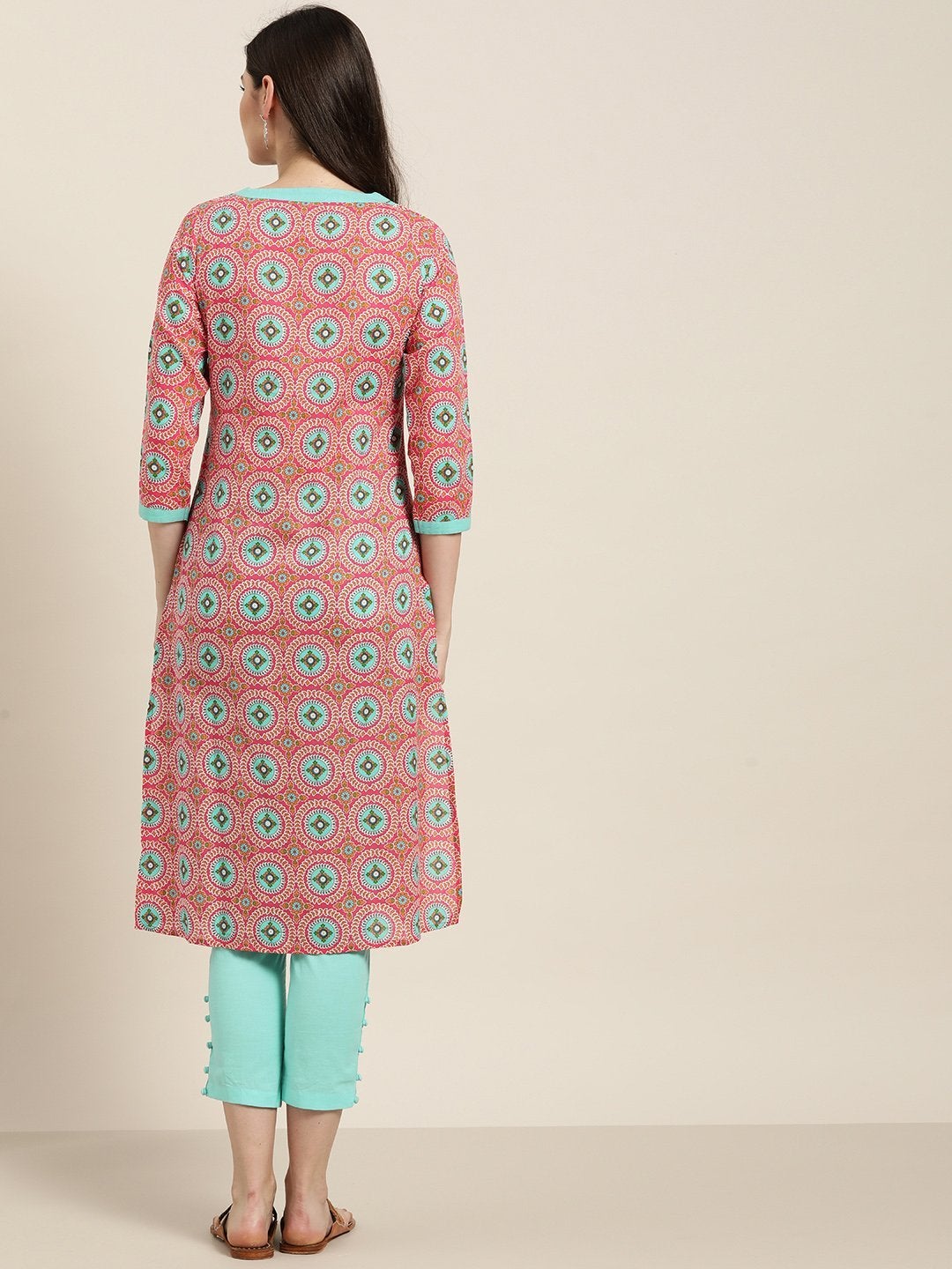 Women's Pink Floral V-Neck Kurta With Aqua Pencil Pants