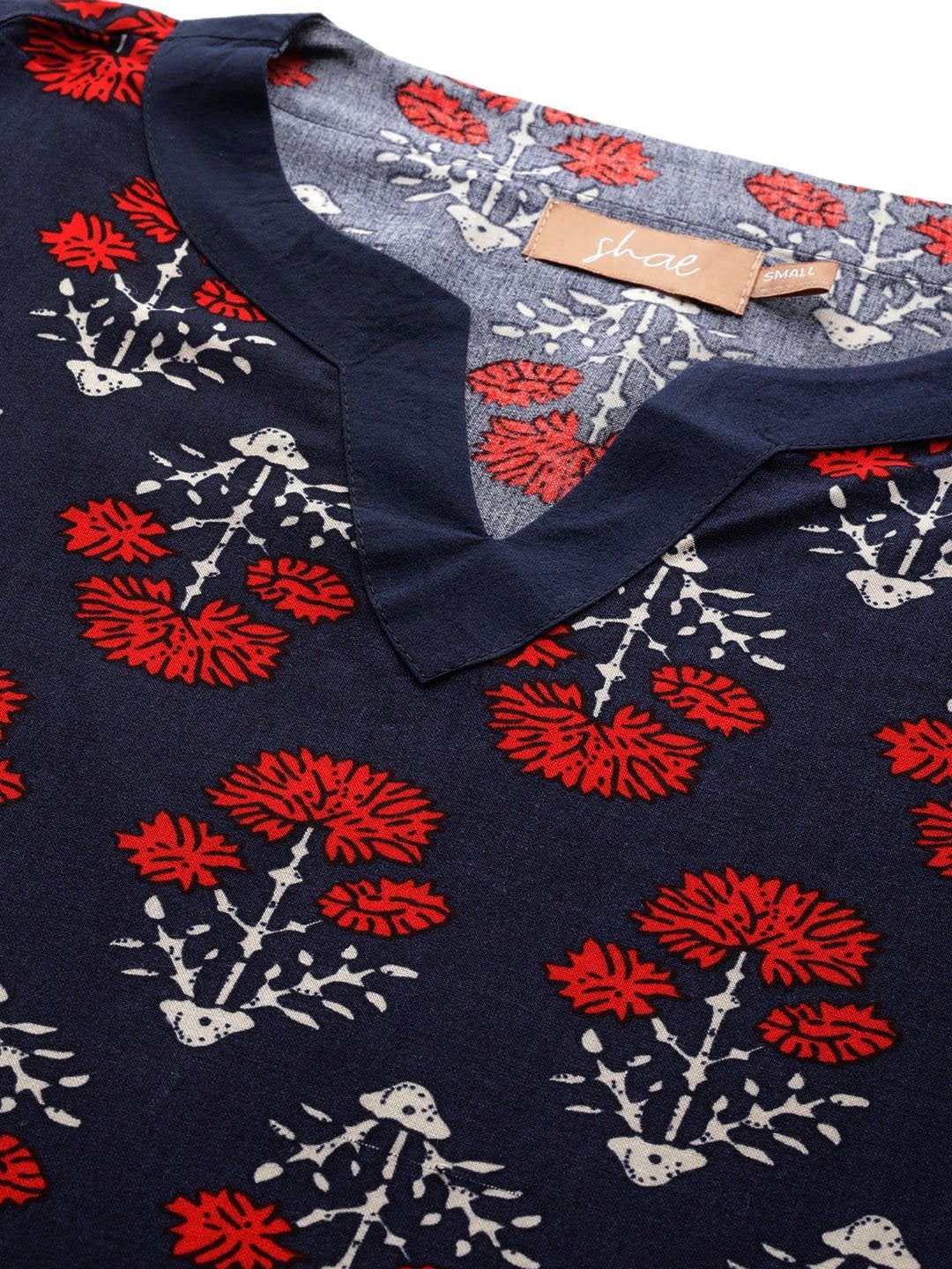 Women's Navy Floral Kurta With Navy Pencil Pants - SHAE