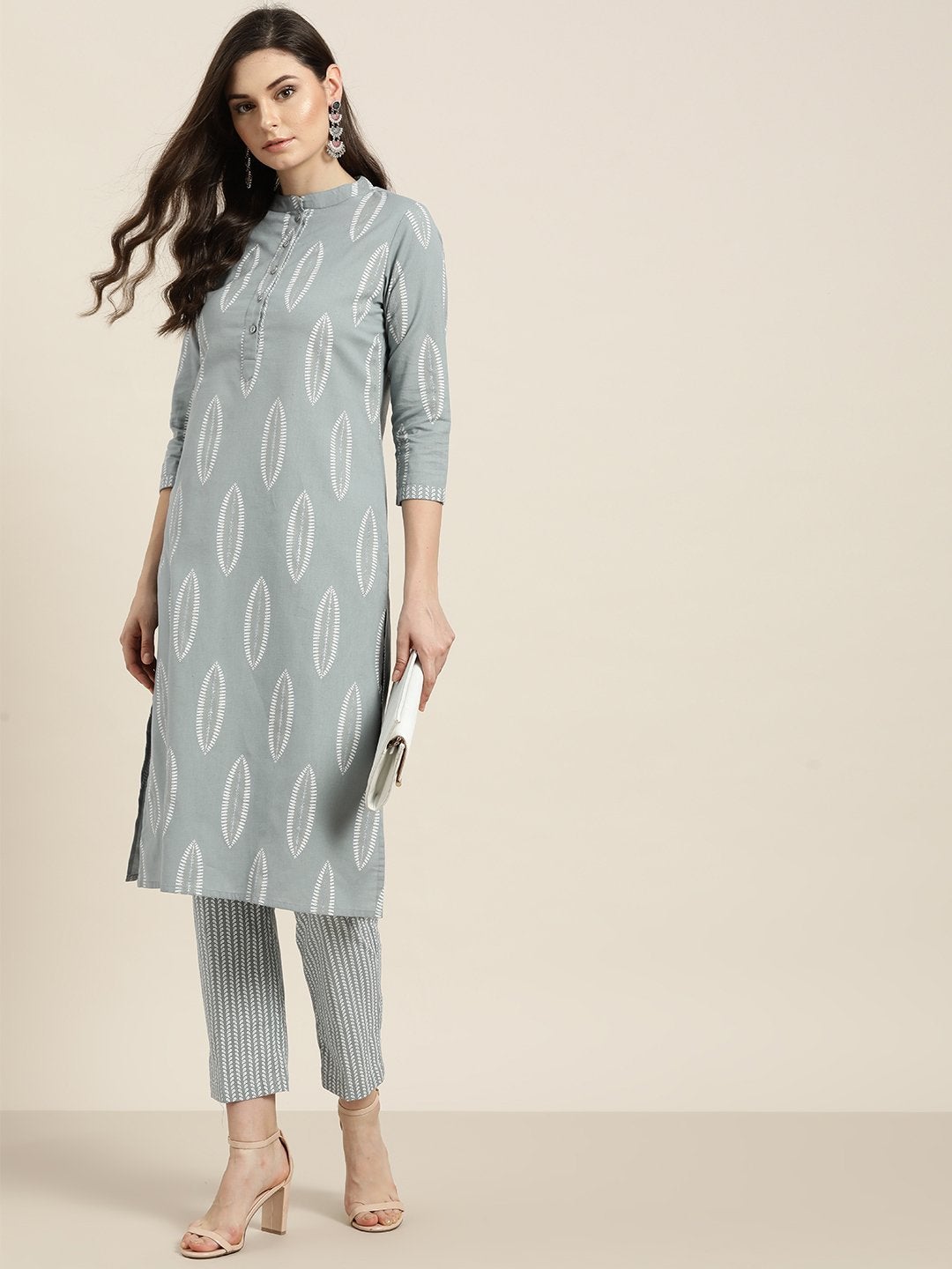 Women's Grey Floral Kurta With Floral Pants