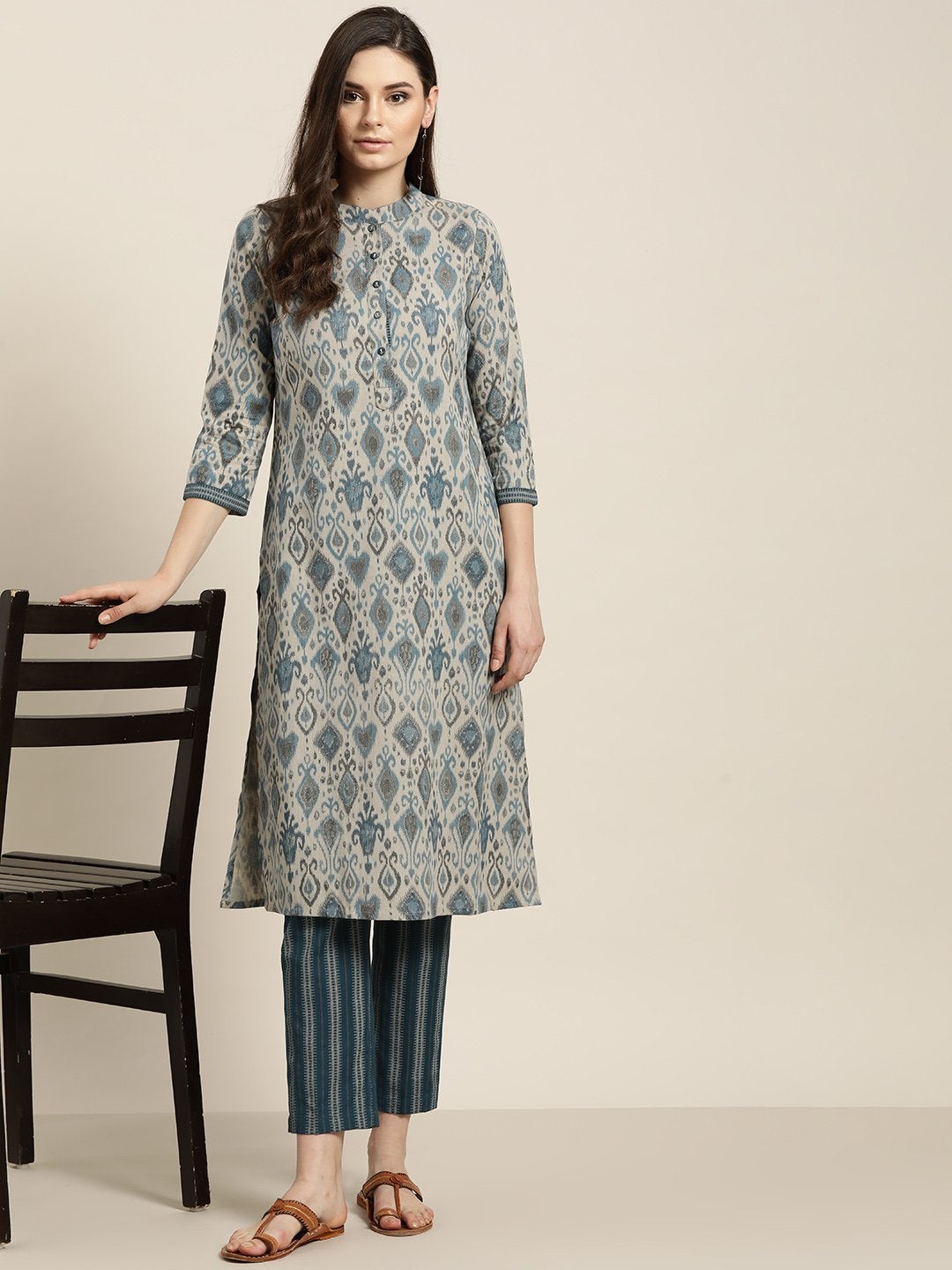 Women's Beige Kurta With Teal Striped Pants