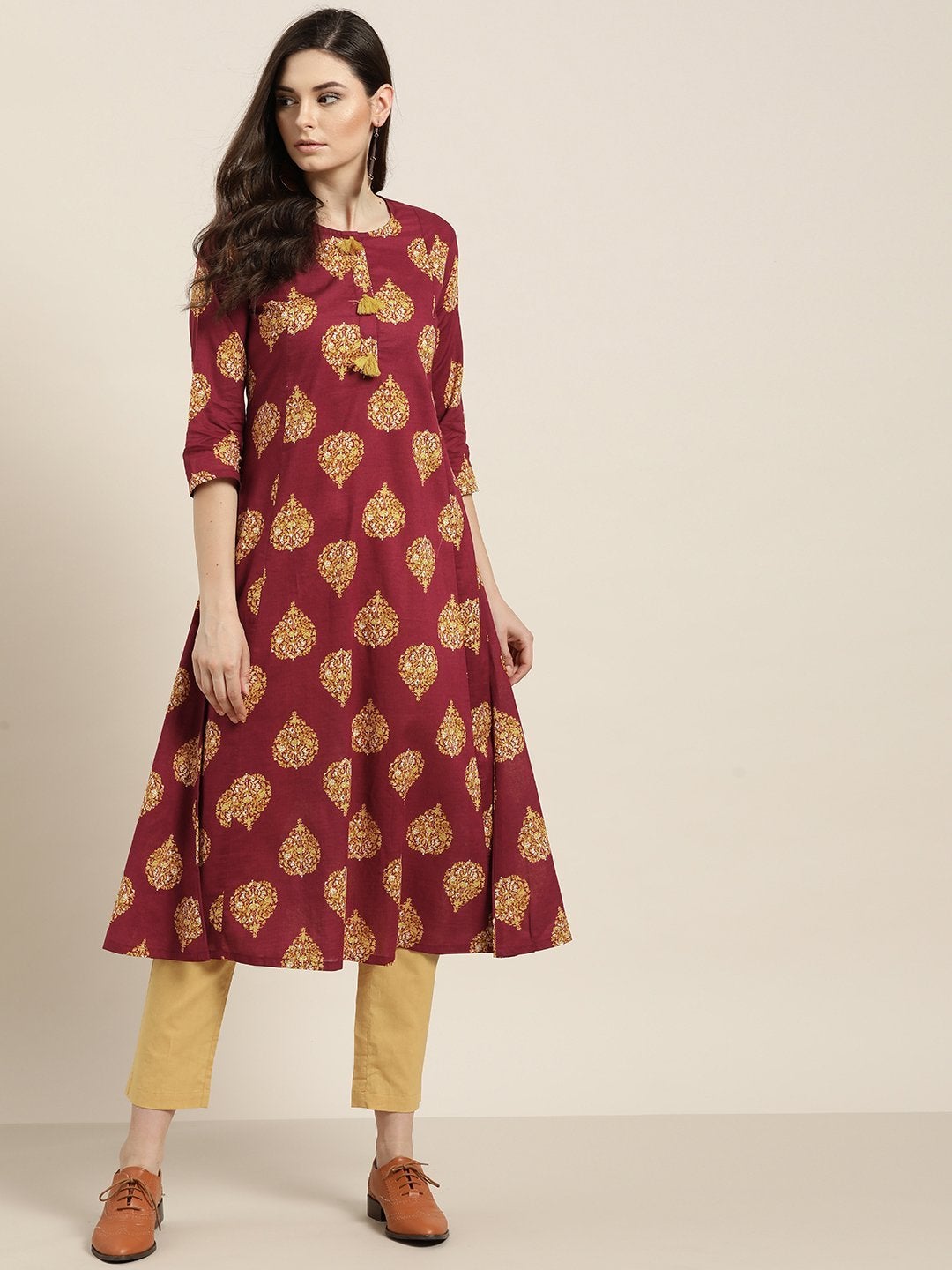 Women's Maroon Floral Booti Kurta With Mustard Pants