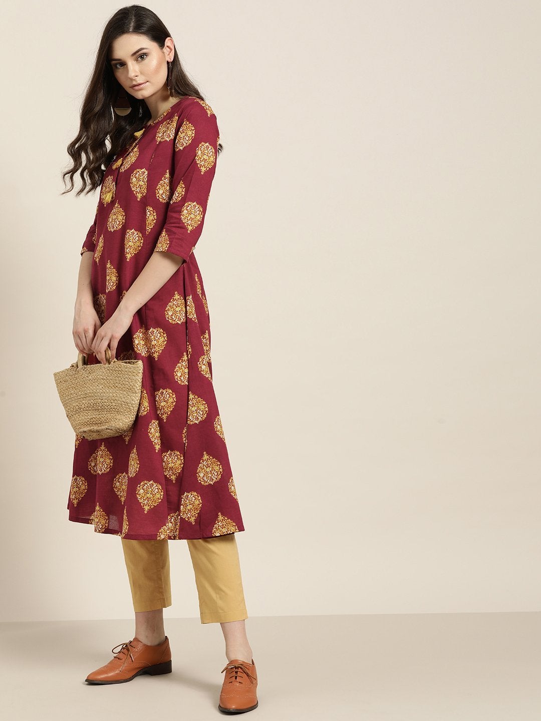 Women's Maroon Floral Booti Kurta With Mustard Pants