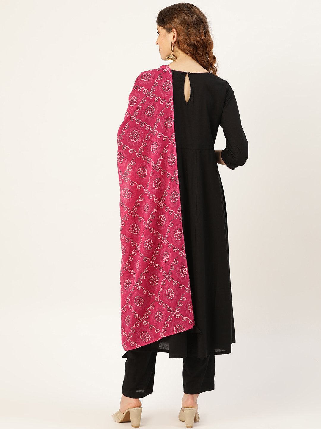 Women's Black Kurta Pants & Fuchsia Bandhej Dupatta - SHAE