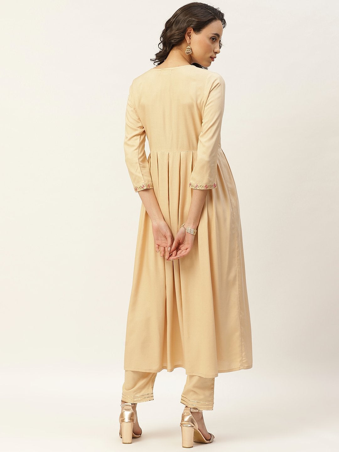 Women's Beige Zari Embroidery Slit Kurta With Pants - SHAE