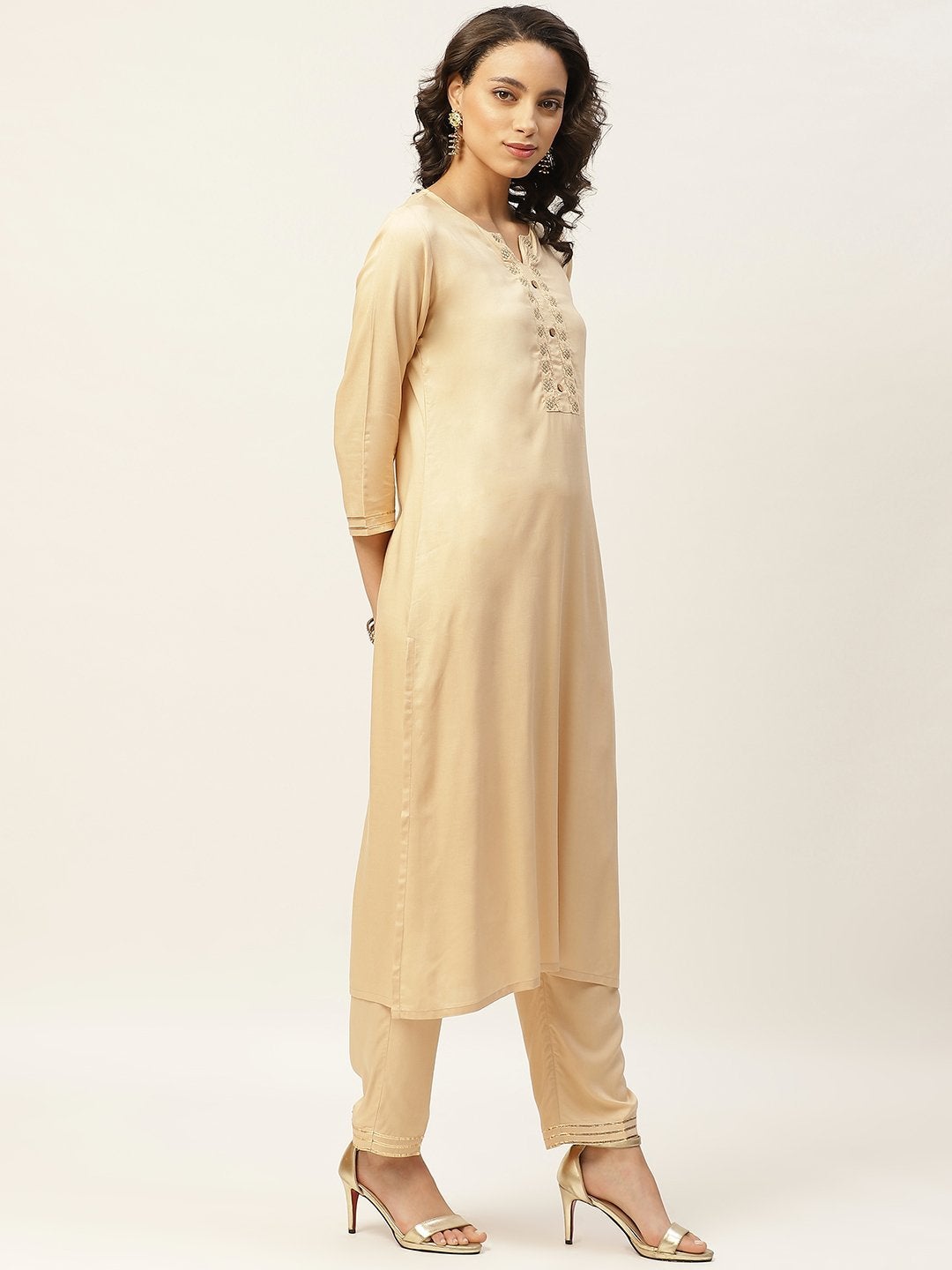 Women's Beige Zari Embroidery Kurta With Pants & Chiffon Dupatta - SHAE