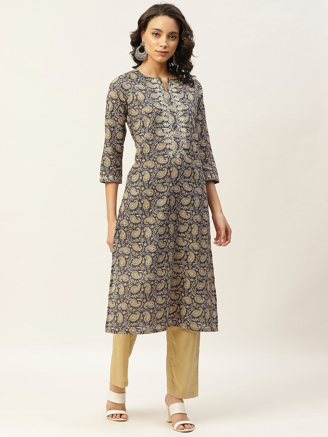 Women's Blue Paisely Zari Embroidery Kurta With Straight Pants - SHAE