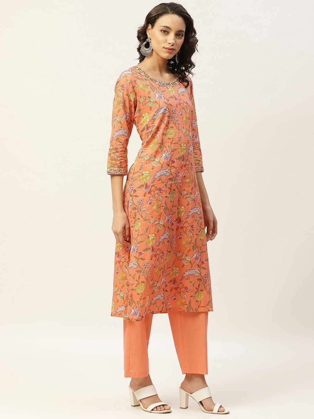 Women's Peach Floral Zari Embroidery Kurta With Straight Pants - SHAE