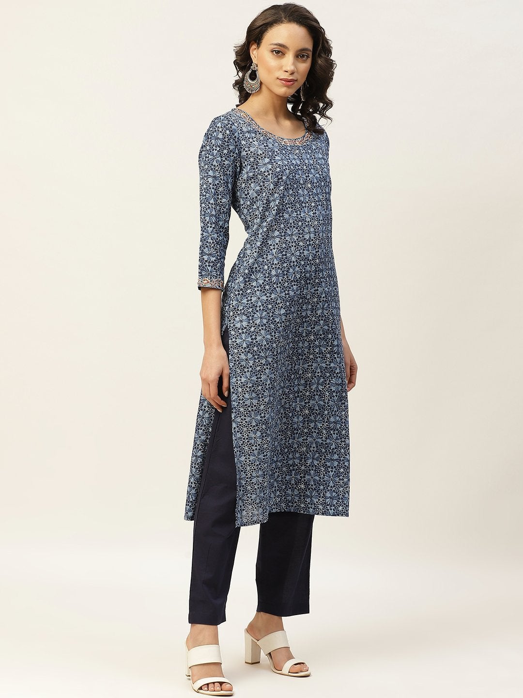 Women's Indigo Floral Zari Embroidery Kurta With Straight Pants - SHAE