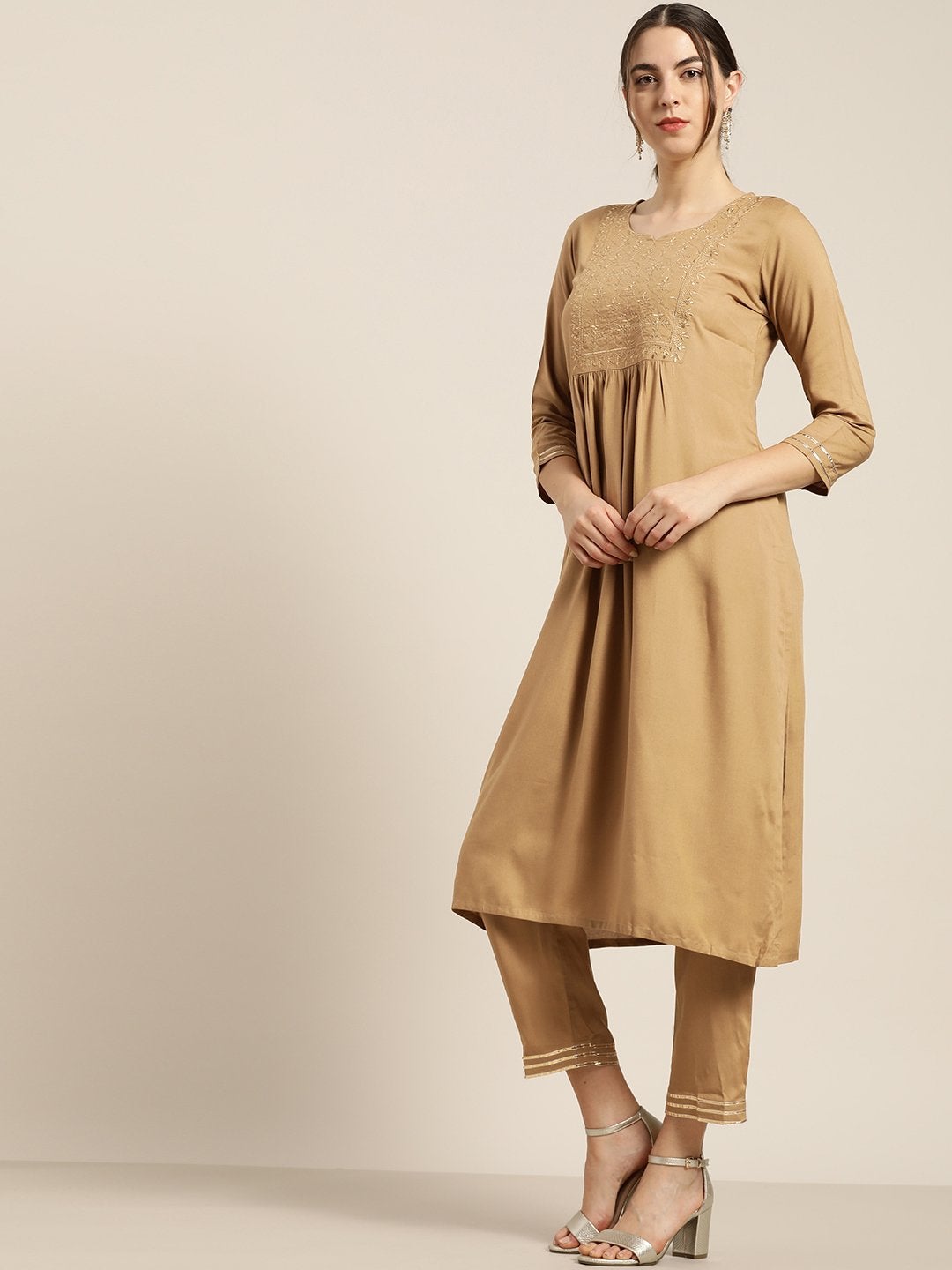 Women's Brown Zari Embroidery Kurta With Straight Pants - SHAE