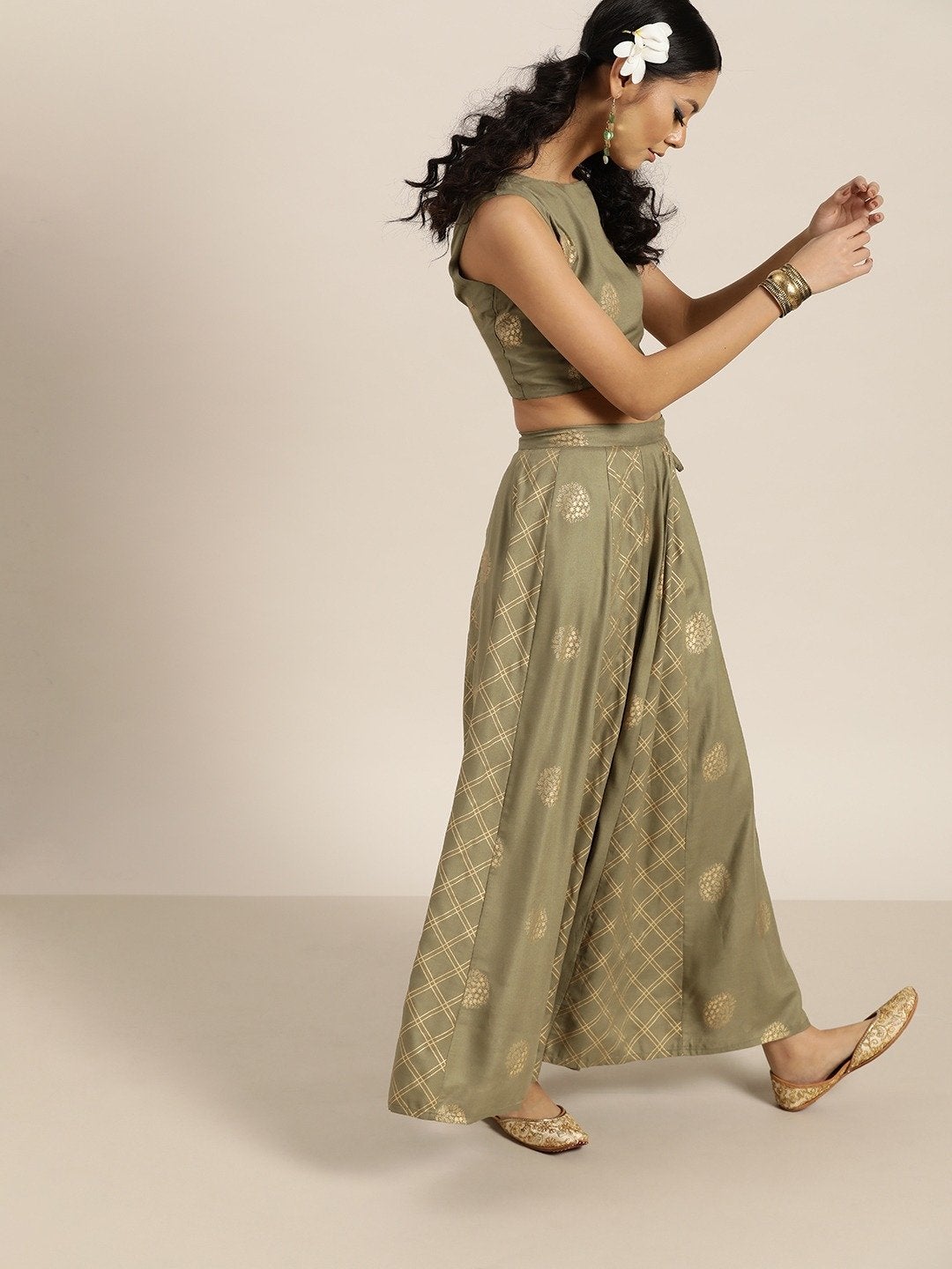 Women's Olive Sleevelesss Crop Top With Anarkali Skirt - SHAE