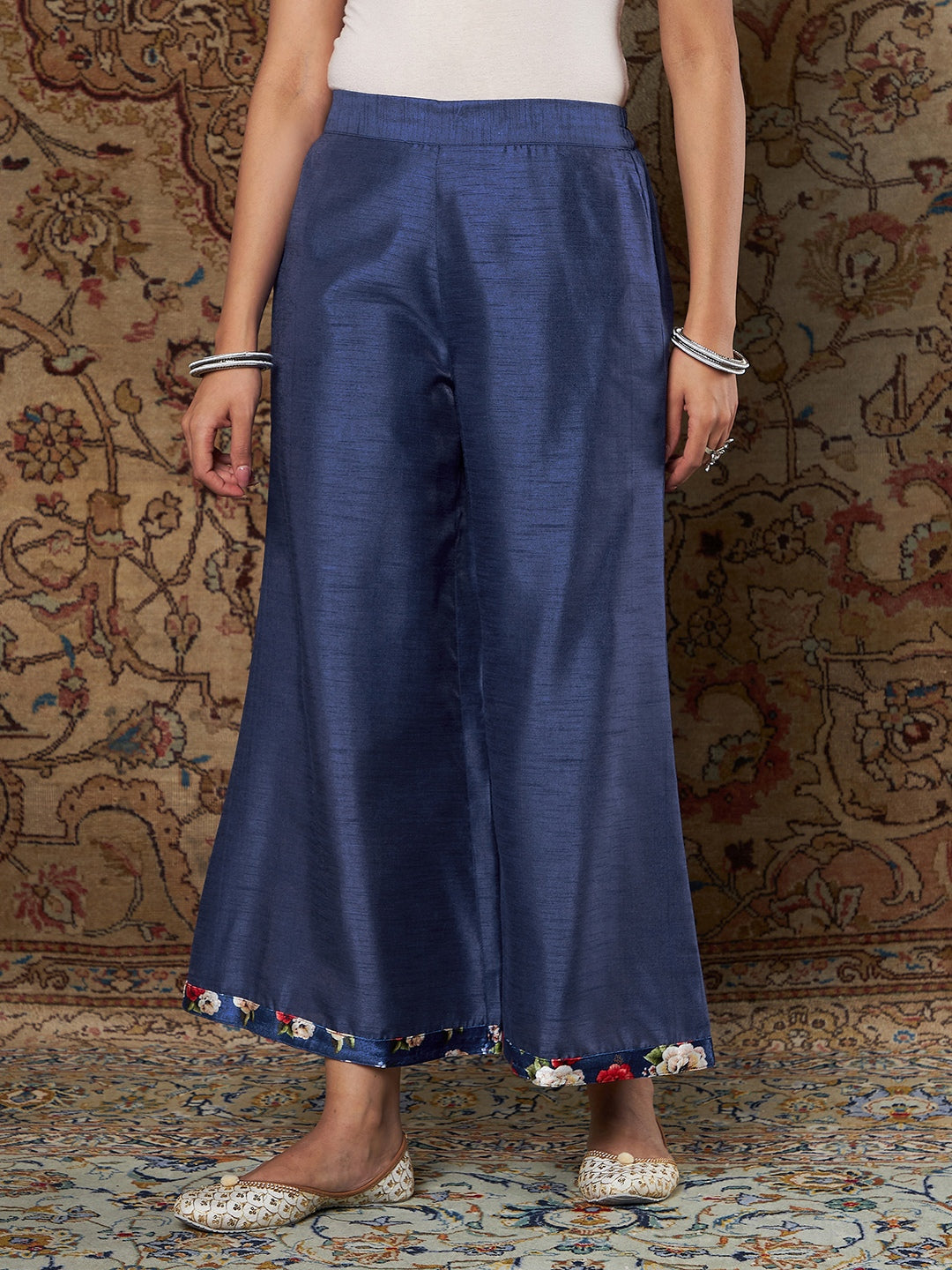 Women's Royal Blue Floral Velvet Kurta With Palazzo Pants - Lyush