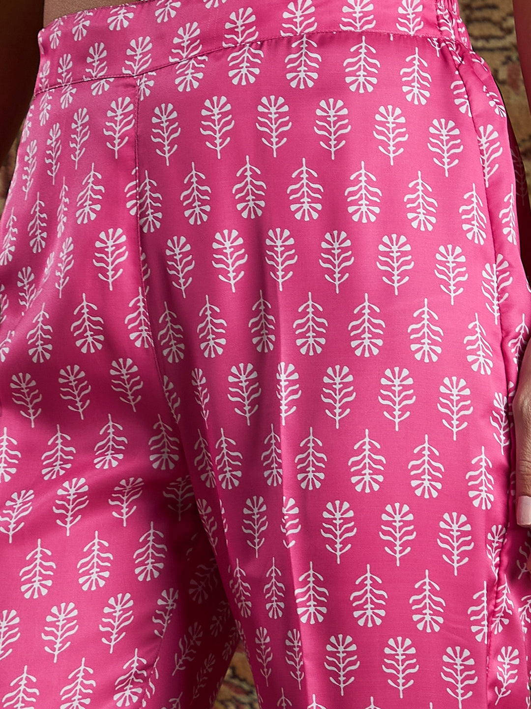 Women's Pink Satin Floral Straight Kurta With Pants - Lyush