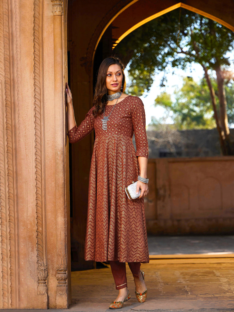 Women's Rust Chevron Foil Anarkali Kurta With Pants