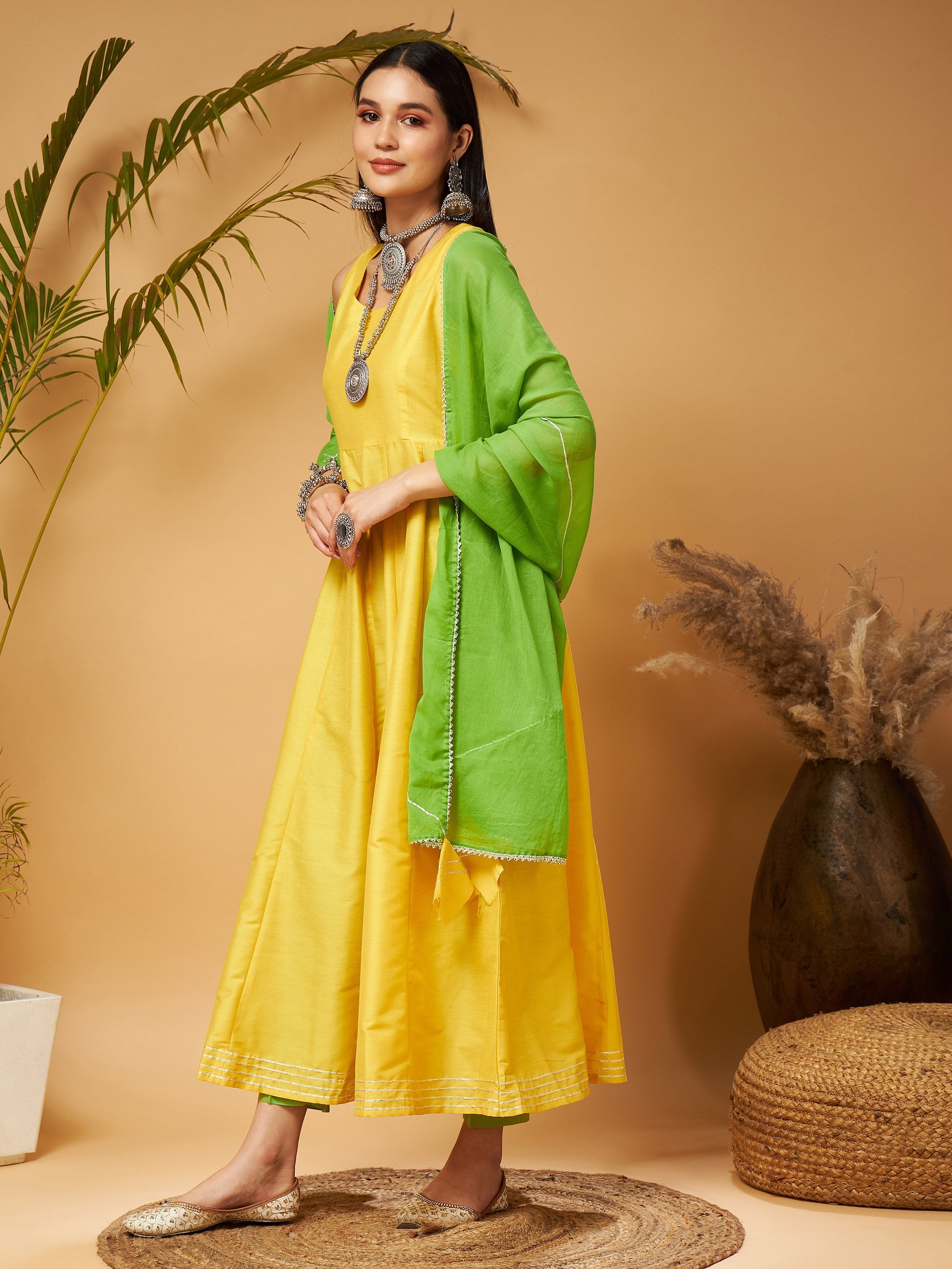 Women's Yellow & Green Anarkali Kurta Set With Green Dupatta - Lyush