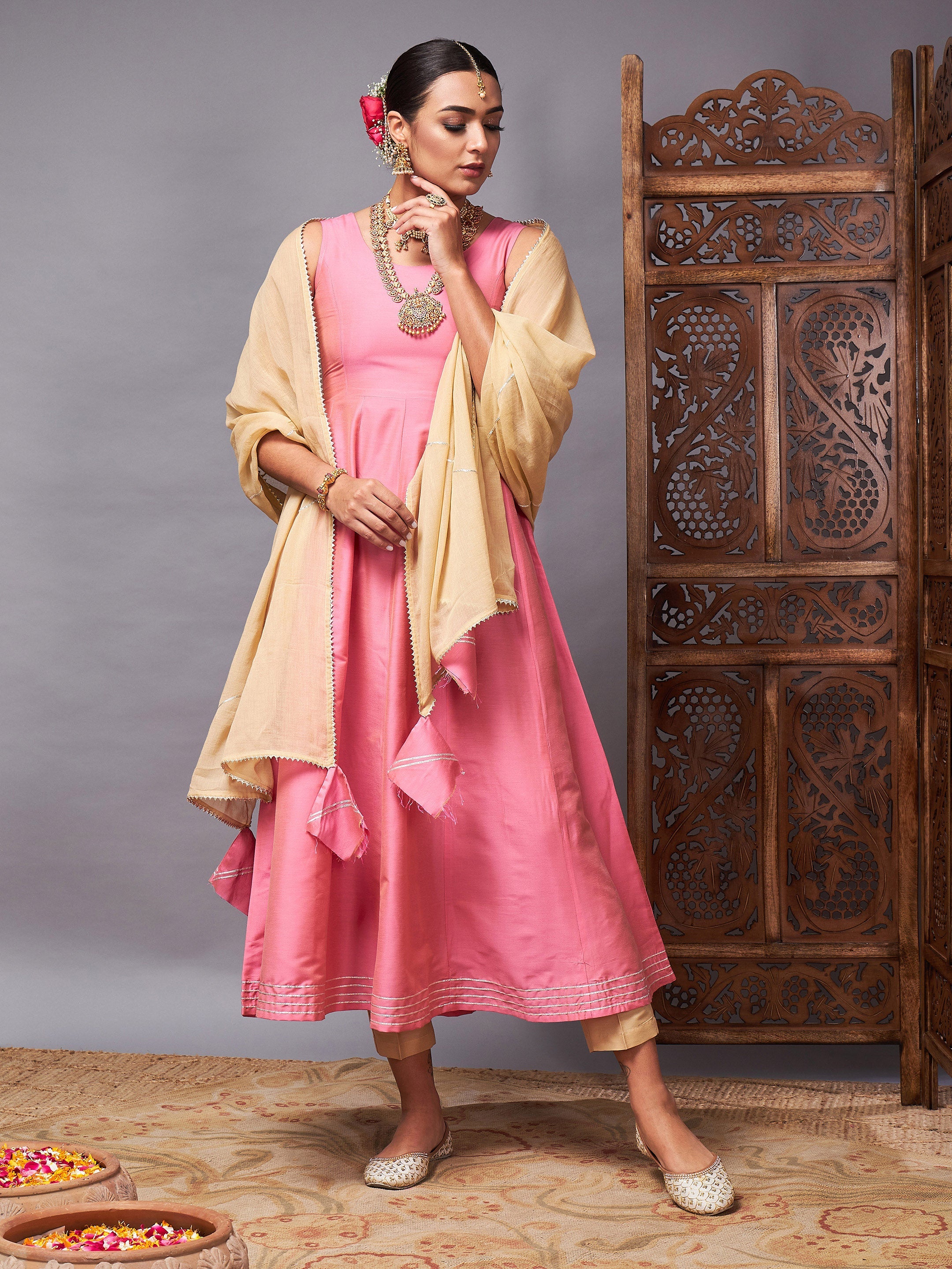 Women's Pink & Beige Anarkali Kurta Set With Beige Dupatta - Lyush