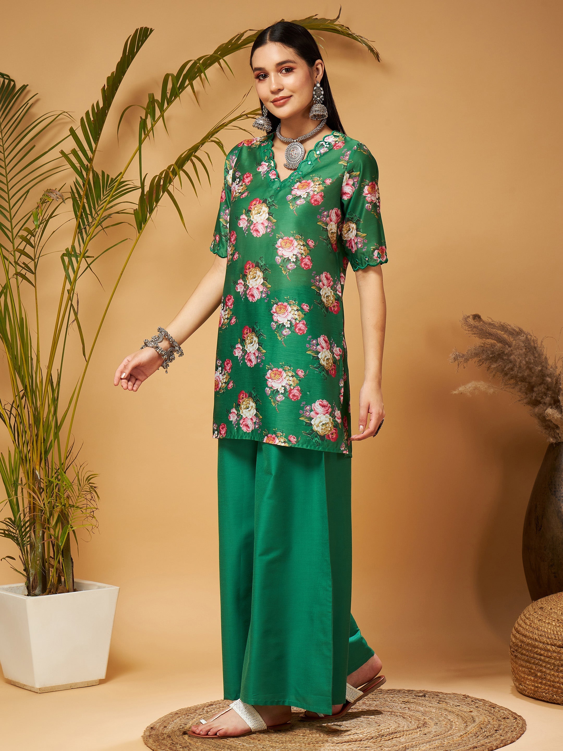 Women's Green Emb Floral Short Kurta With Flared Palazzos - Lyush