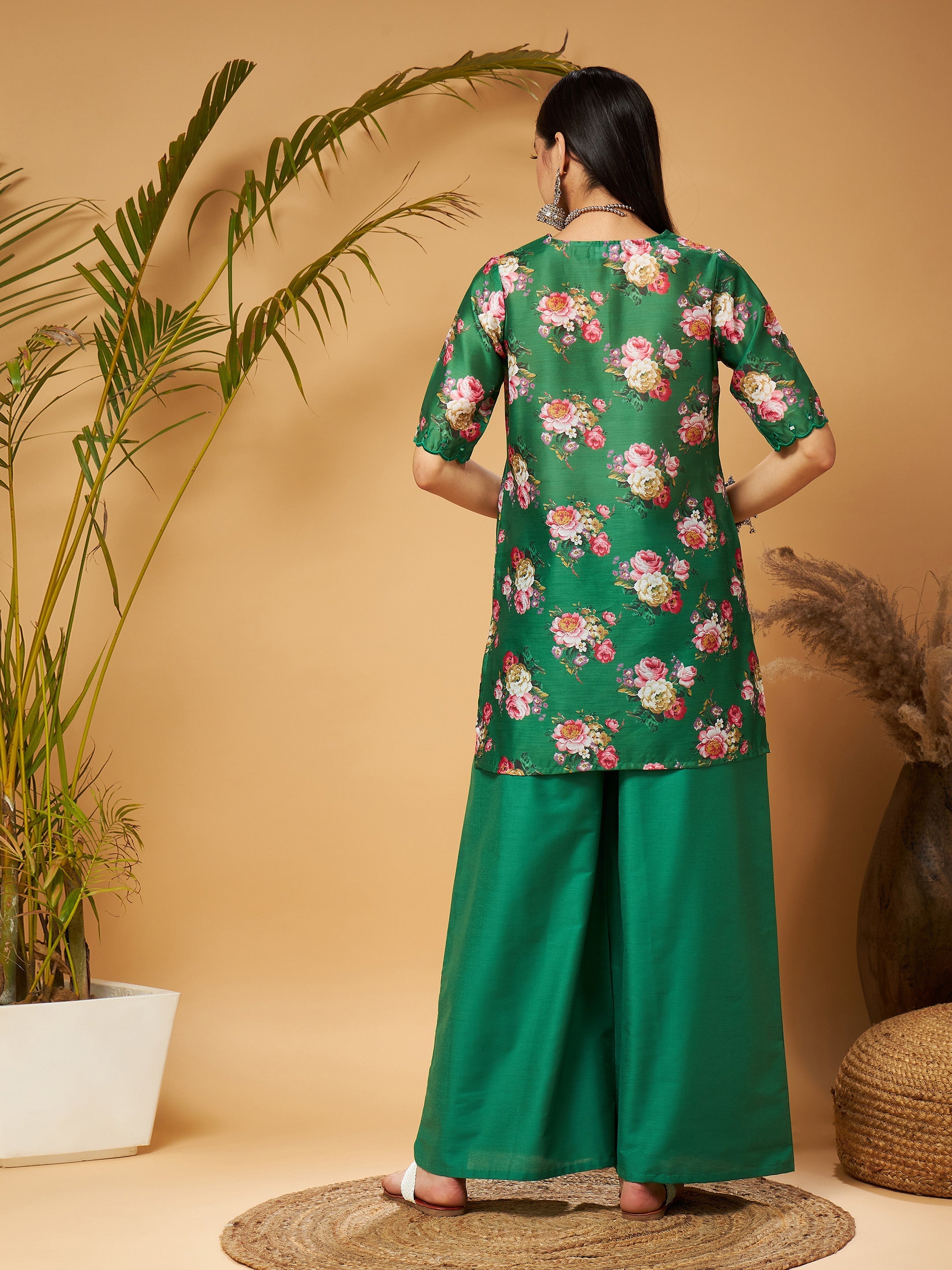 Women's Green Emb Floral Short Kurta With Flared Palazzos - Lyush