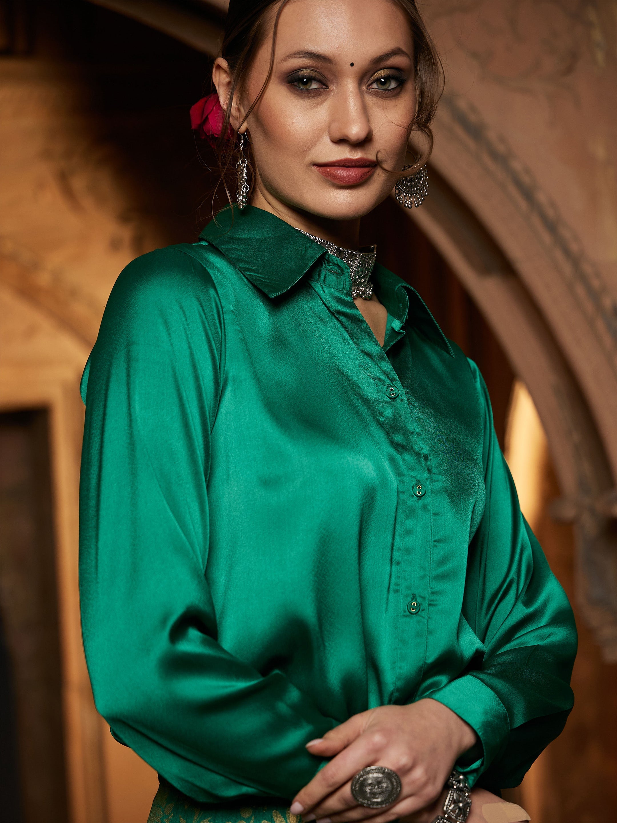Women's Green Satin Regular Shirt - SASSAFRAS
