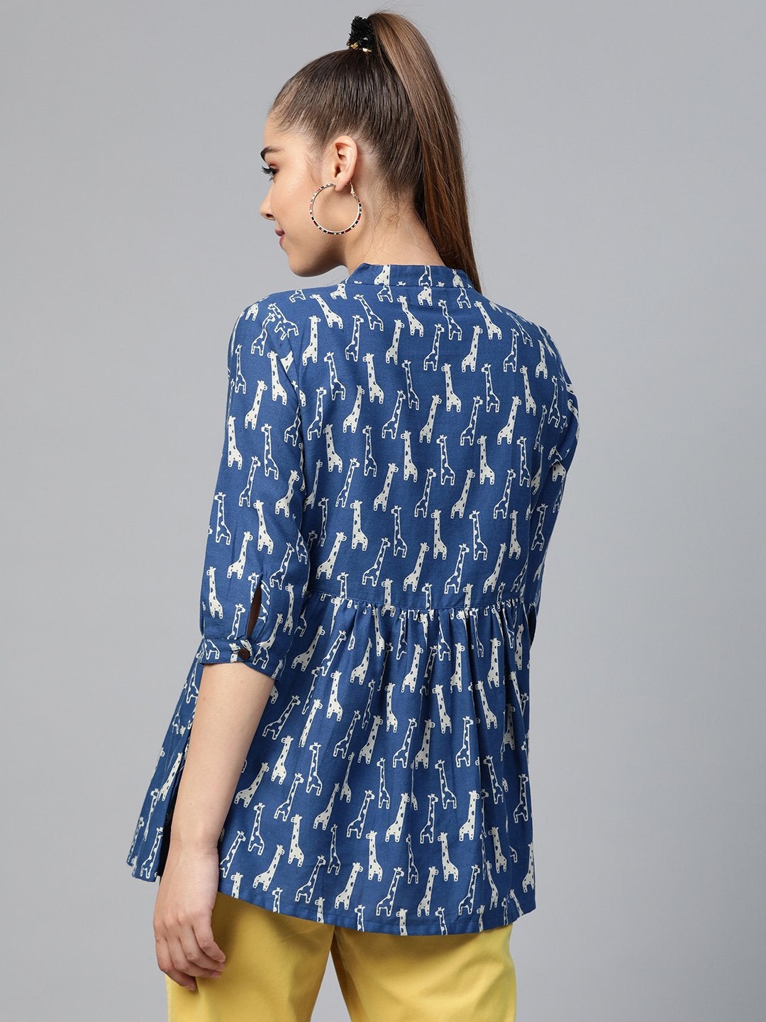 Women's Blue Giraffe Print Gathered Top - SASSAFRAS