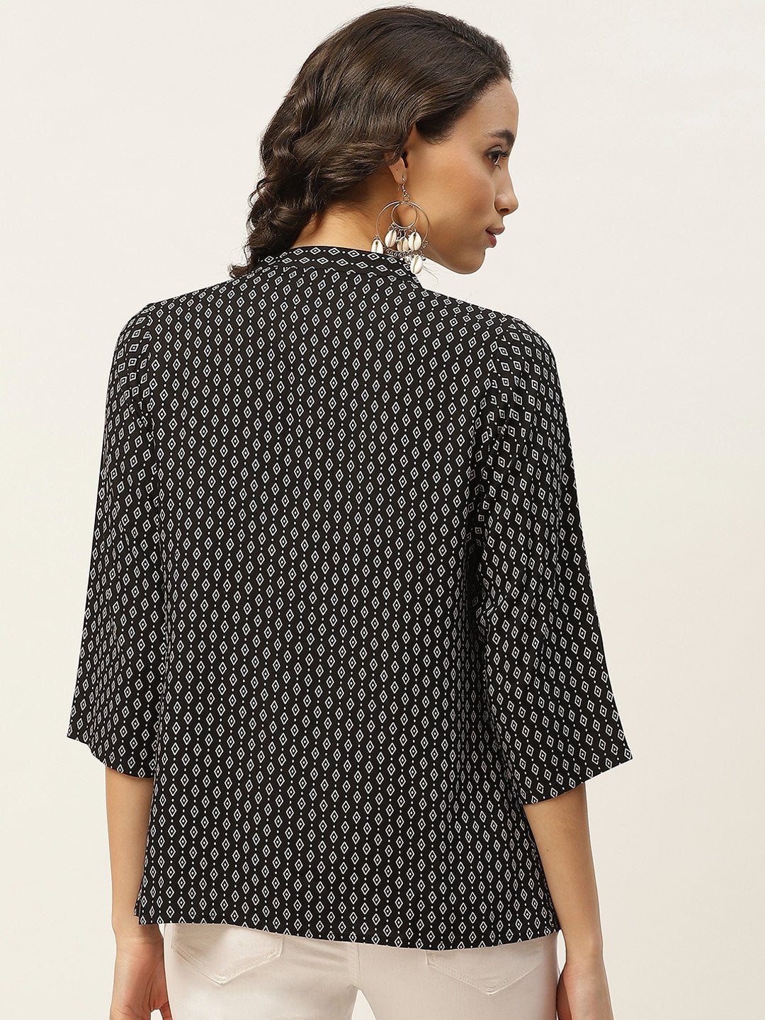 Women's Black & White Printed Pleated Top - SASSAFRAS