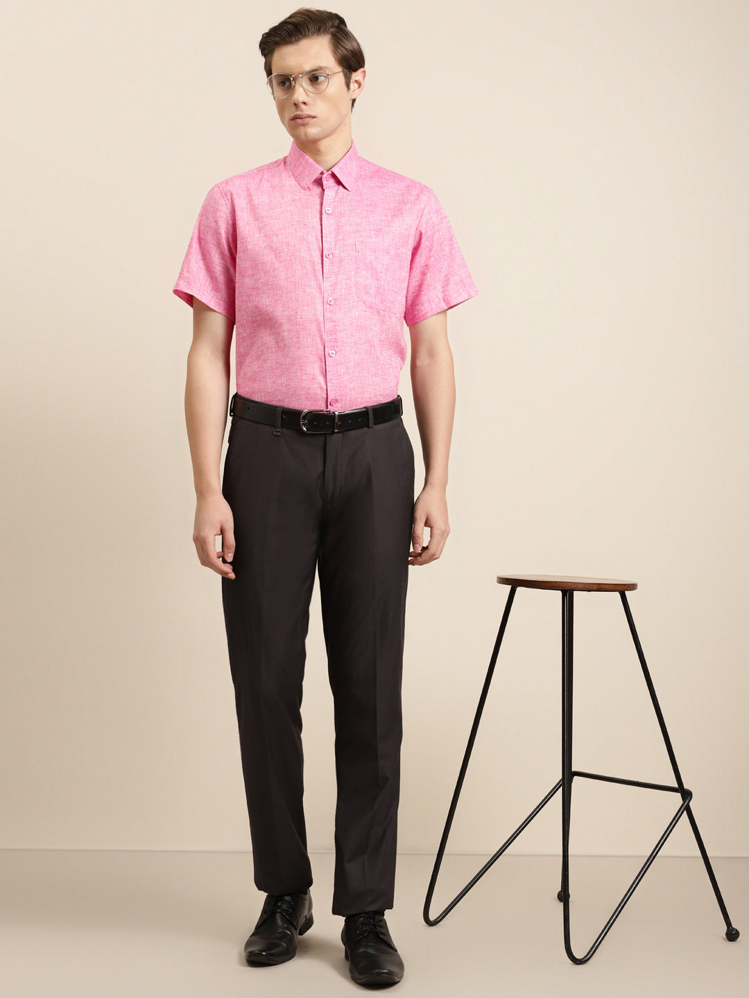 Men's Cotton Blend Pink Classic Formal Shirt - Sojanya
