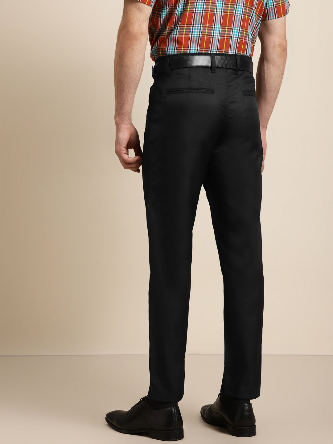 Men's Cotton Blend Black Solid Trouser - Sojanya