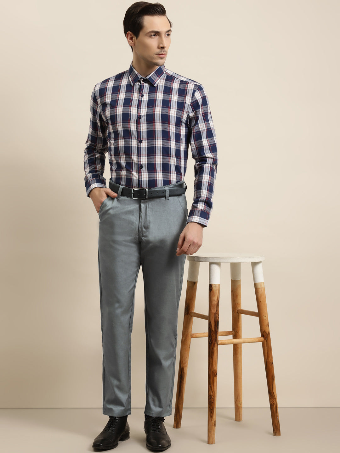 Men's Cotton Blend Charcoal grey Solid Trouser - Sojanya