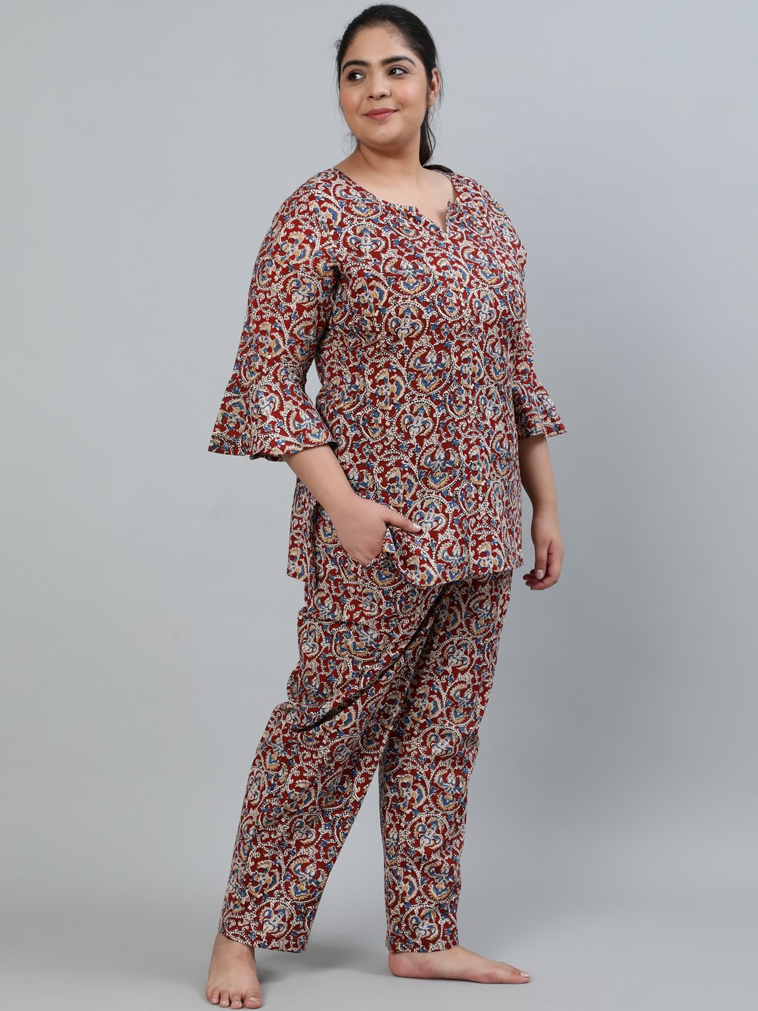 Women's Plus Size Maroon Printed Night Suit With Three Quarters Flared Sleeves - Nayo Clothing