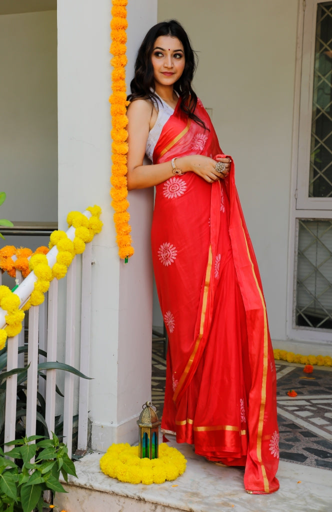 Women's Red Chiffon Saree - Indi Inside