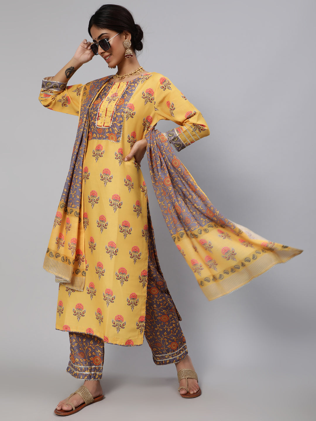 Women's Yellow Floral Printed Kurta Pant With Dupatta - Aks