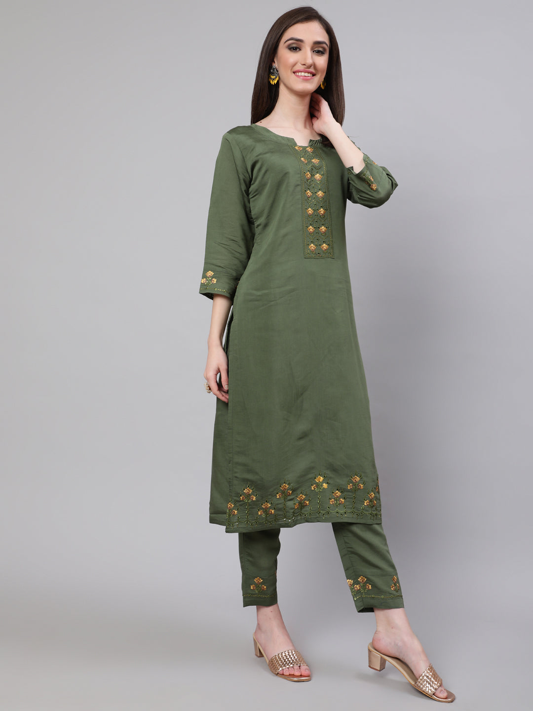 Women's Green Embroidered Kurta Pant With Dupatta - Aks