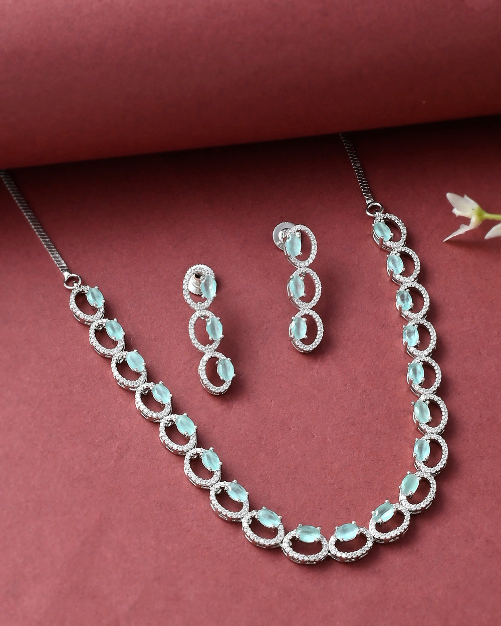 Women's Geometric Pattern Cluster Setting Zircons Adorned Silver Plated Jewellery Set - Voylla