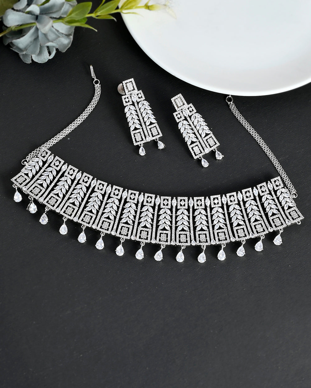 Women's Sparkling Opulence Silver Plated Jewellery Set - Voylla