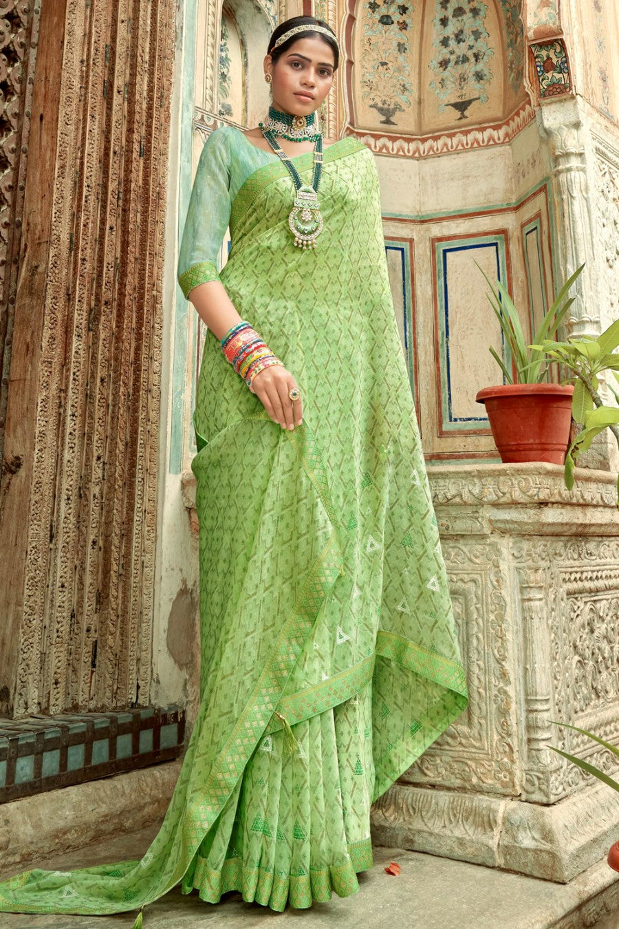 Women's Fern Green Georgette Saree - Karagiri
