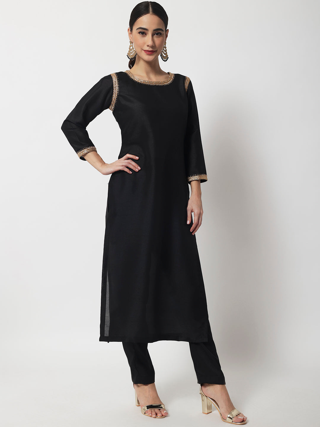 Women's Stunning Black Kurti With Straight Pants And Net Dupatta