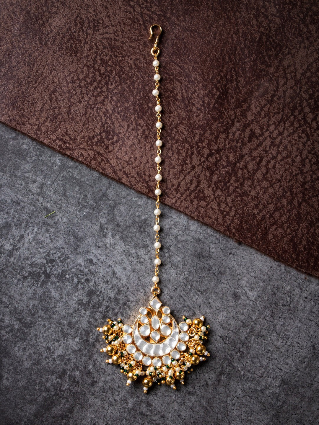Women's 4K Gold-Plated White & Green Pacchi Kundan Studded Handcrafted Maang Tikka - Morkanth