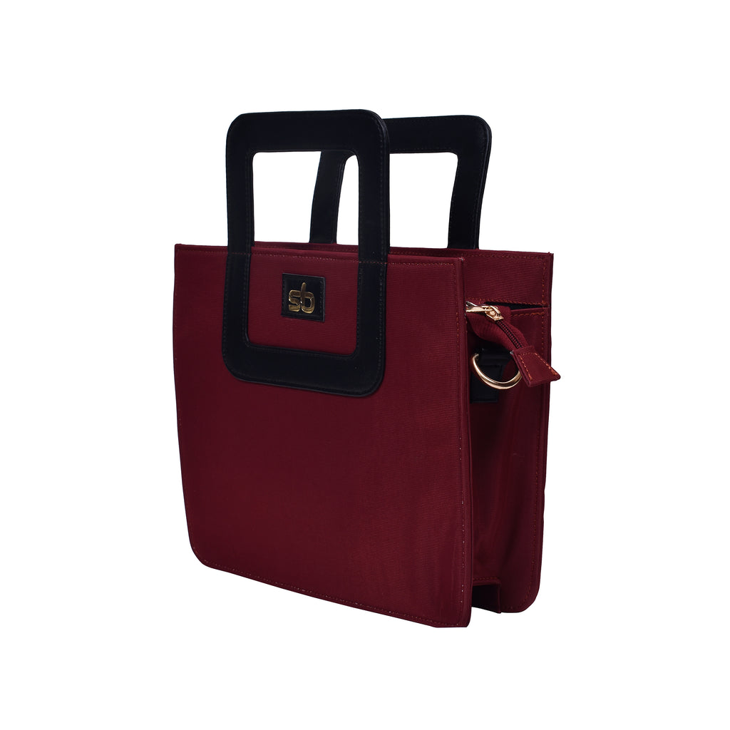 Women's Spacious, Stylish, Sturdy Handbag With Zip Closure