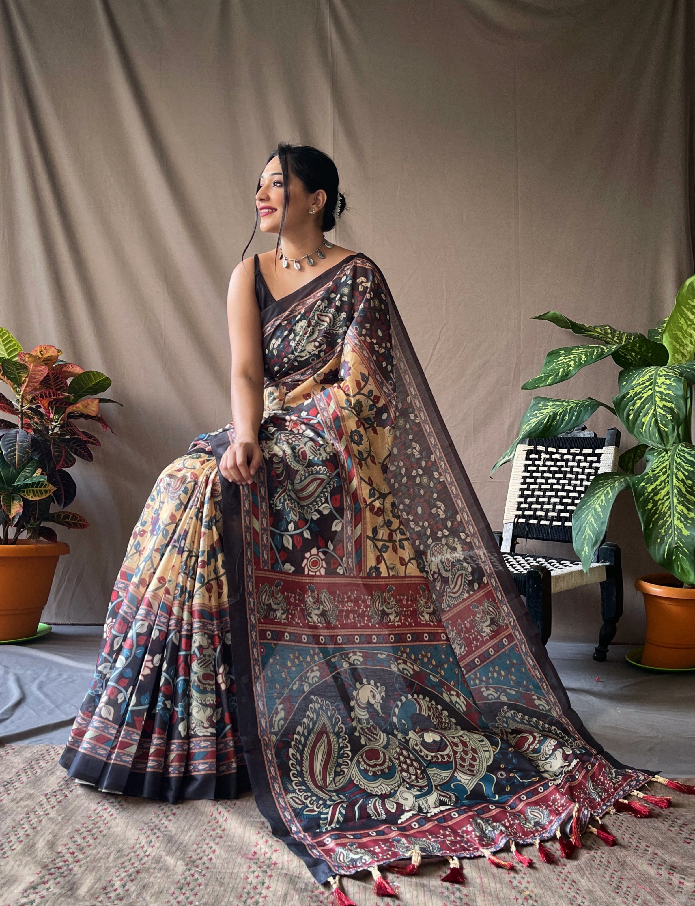 Women's Beige Chickoo Cotton Kalamkari Printed Saree