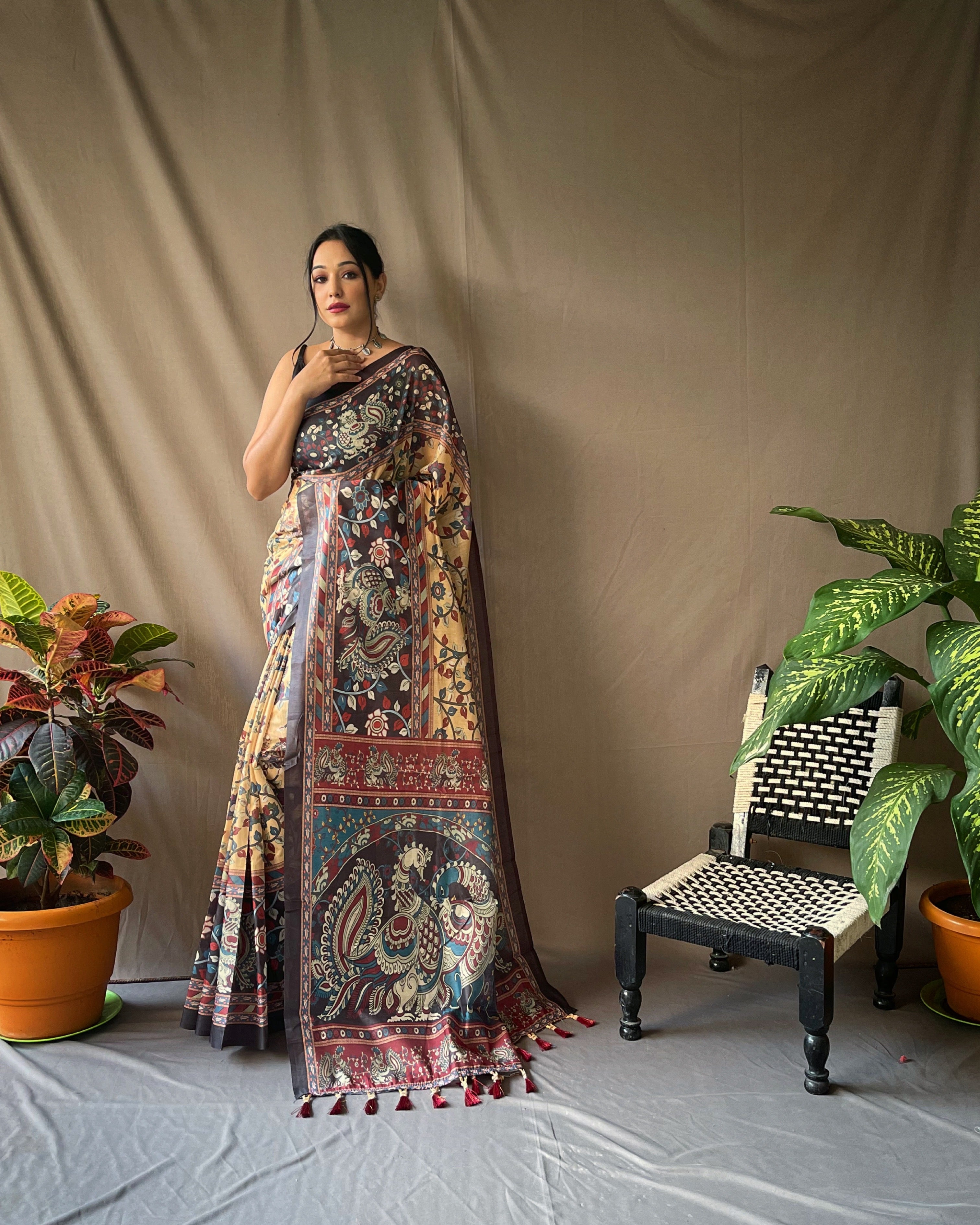 Women's Beige Chickoo Cotton Kalamkari Printed Saree