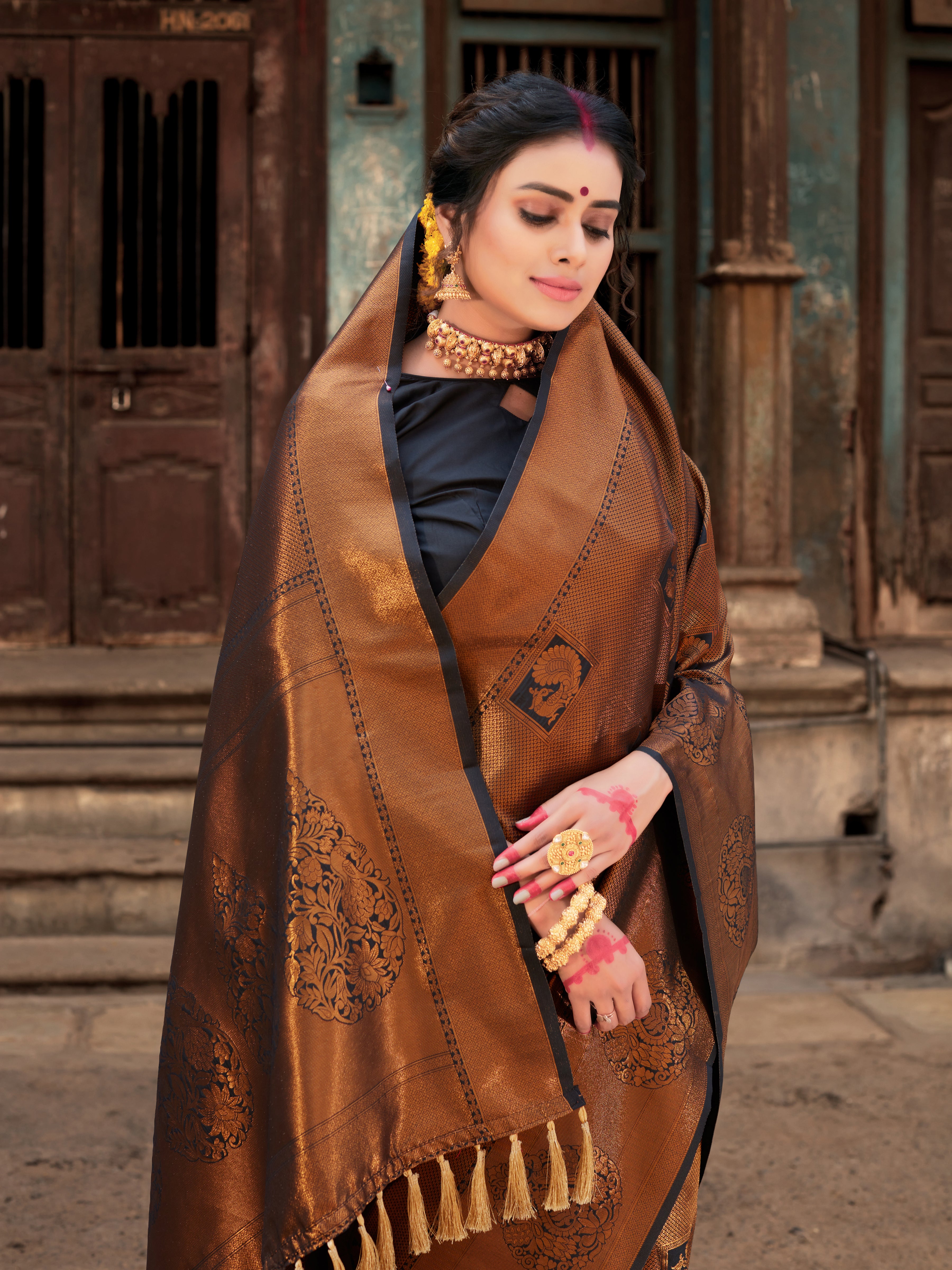 Women's Pure Kanjeevaram Silk Woven Saree Black - Tasarika