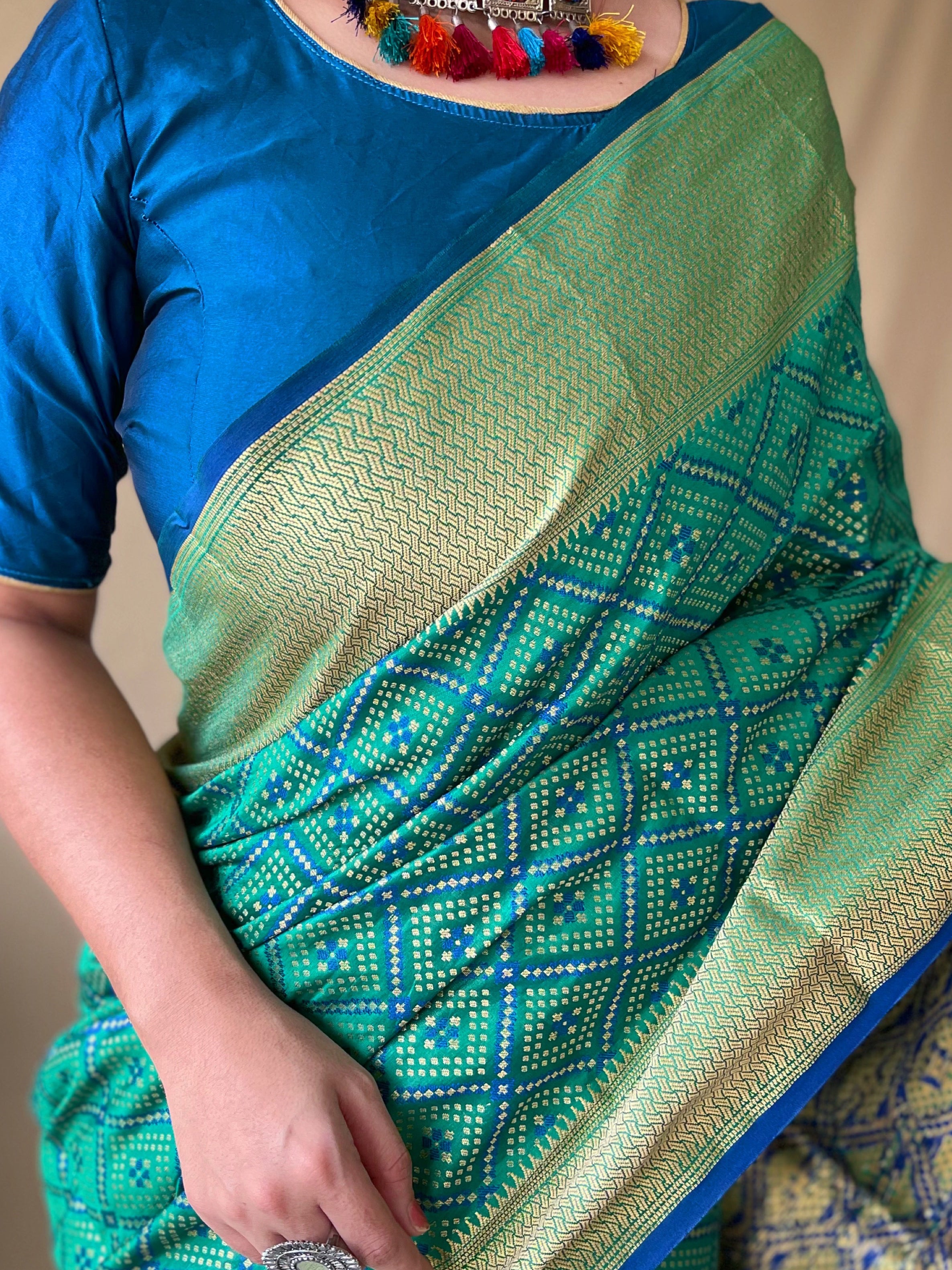 Women's Green Color Bandhej Patola Green Woven Silk Saree - TASARIKA