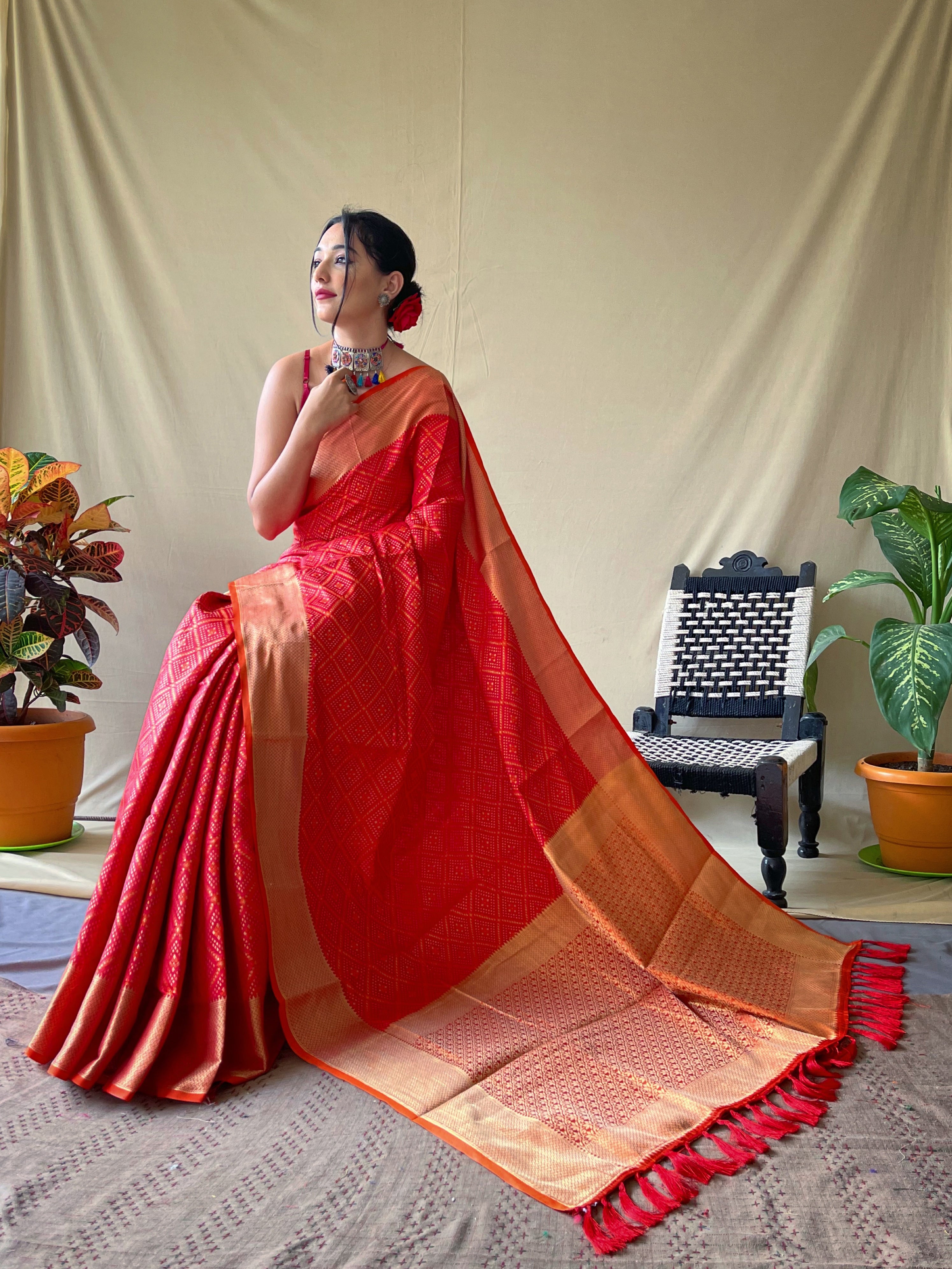 Women's Red Color Bandhej Patola Red Woven Silk Saree - TASARIKA