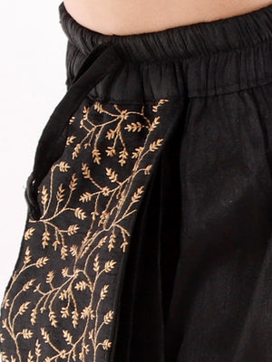 Color_Black