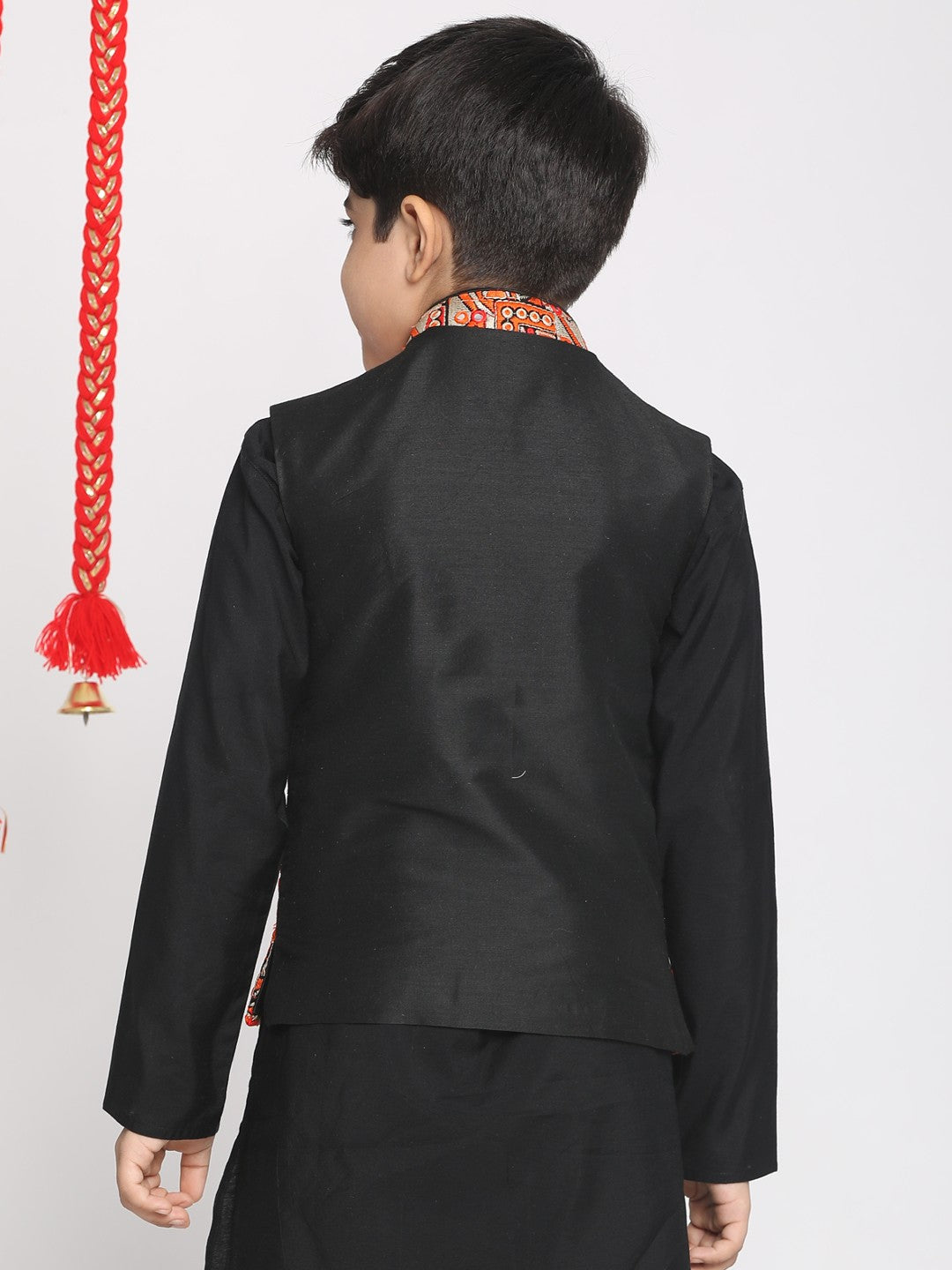 Color_Orange & Black
