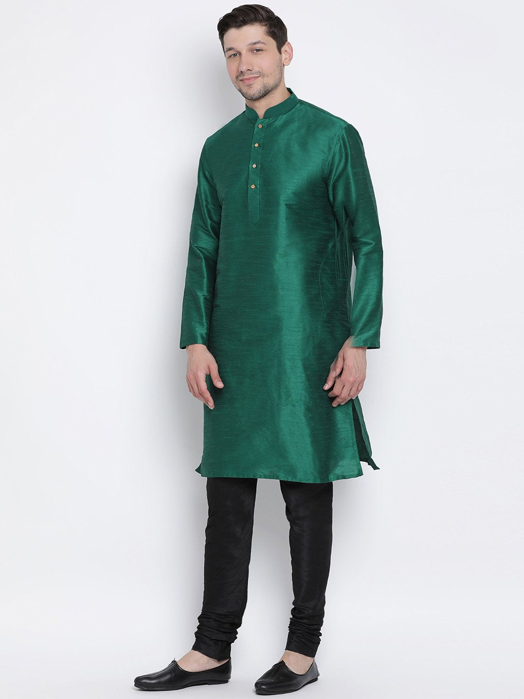 Men's Green Silk Blend Kurta and Pyjama Set - Vastramay