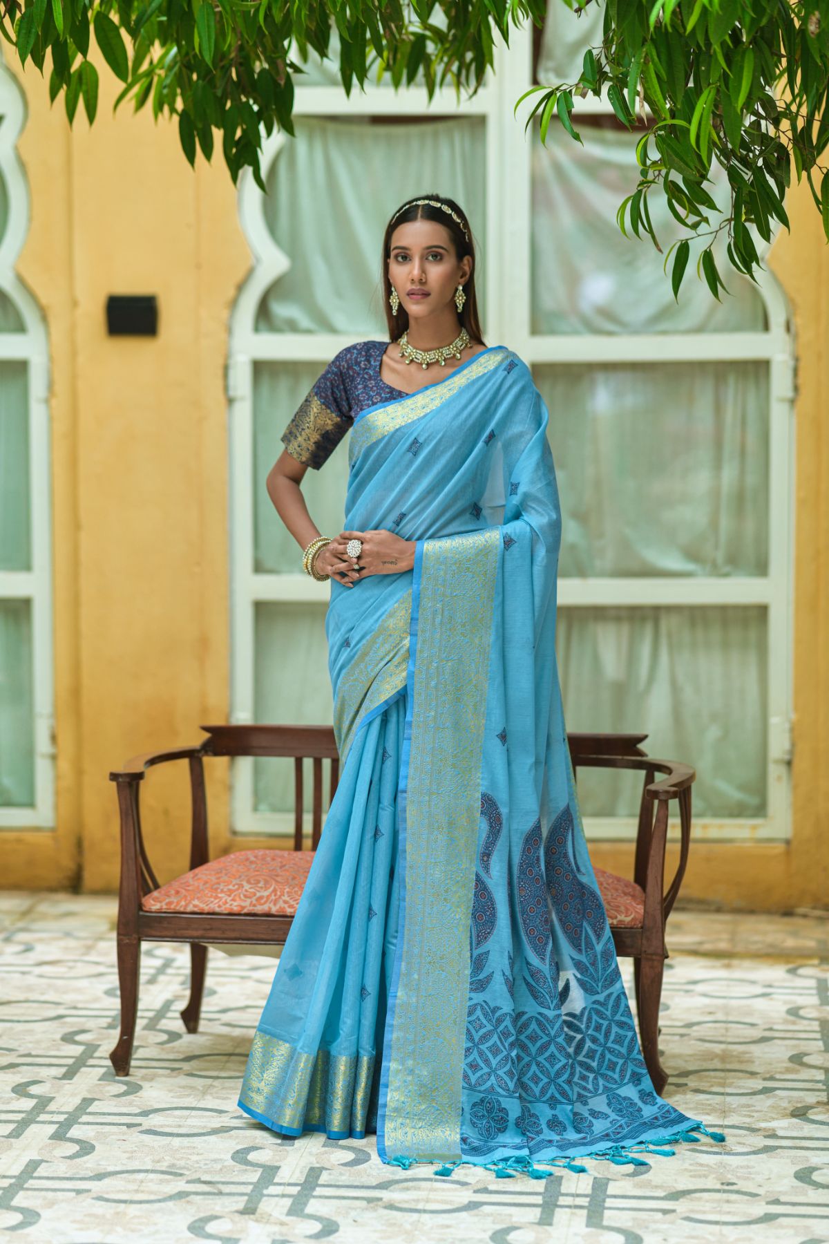 Women's  Blue Woven Pure Cotton Saree with Tassels - Vishnu Weaves