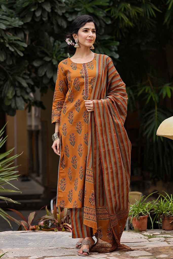 Women's Cotton Blend Printed Kurta Pant Dupatta Set