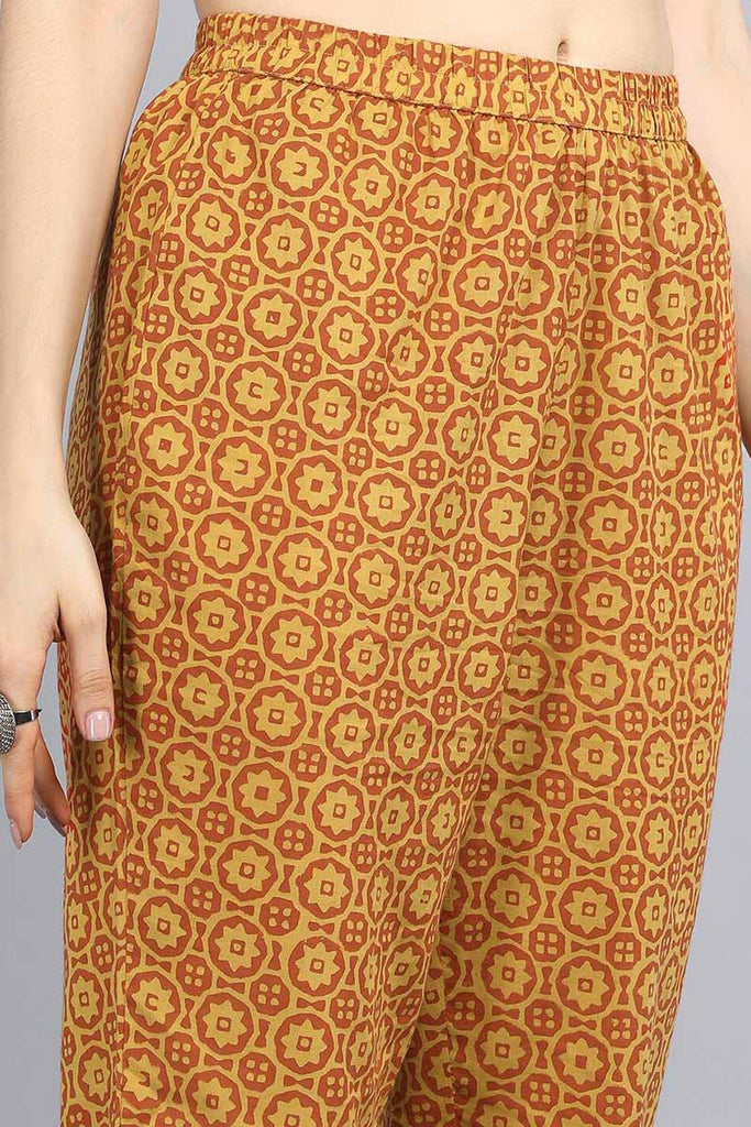 Women's Green Yellow Floral Printed Cotton Kurta With Pants Dupatta