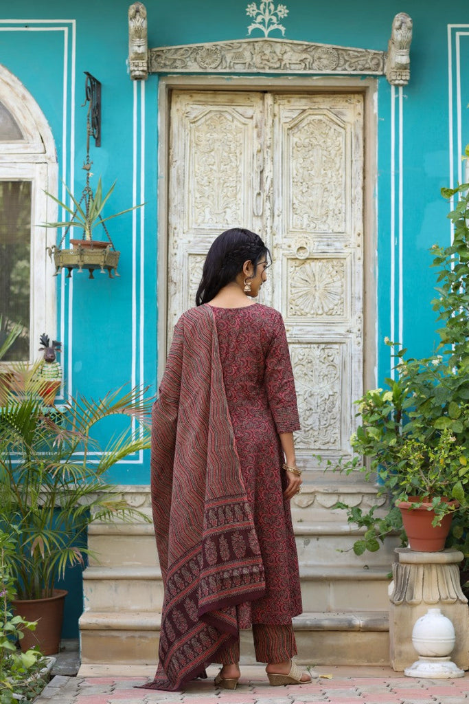 Color_Maroon