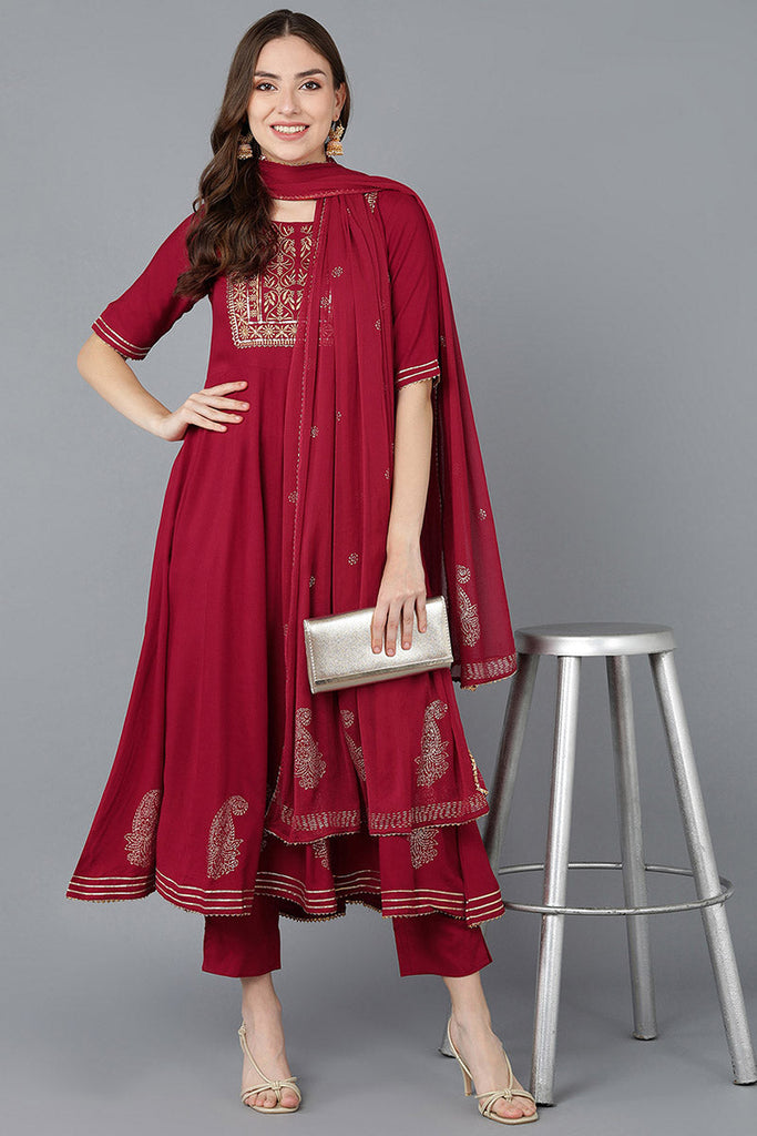 Women's Cotton Embroidered Kurta Pants With Dupatta